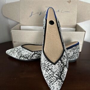 Rothy’s Pointed Toe Women’s Flats in Black & White Python print. NWT